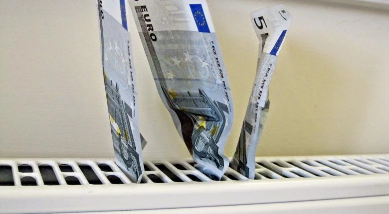 Τα δύο σενάρια του ΥΠΟΙΚ για το νέο επίδομα θέρμανσης